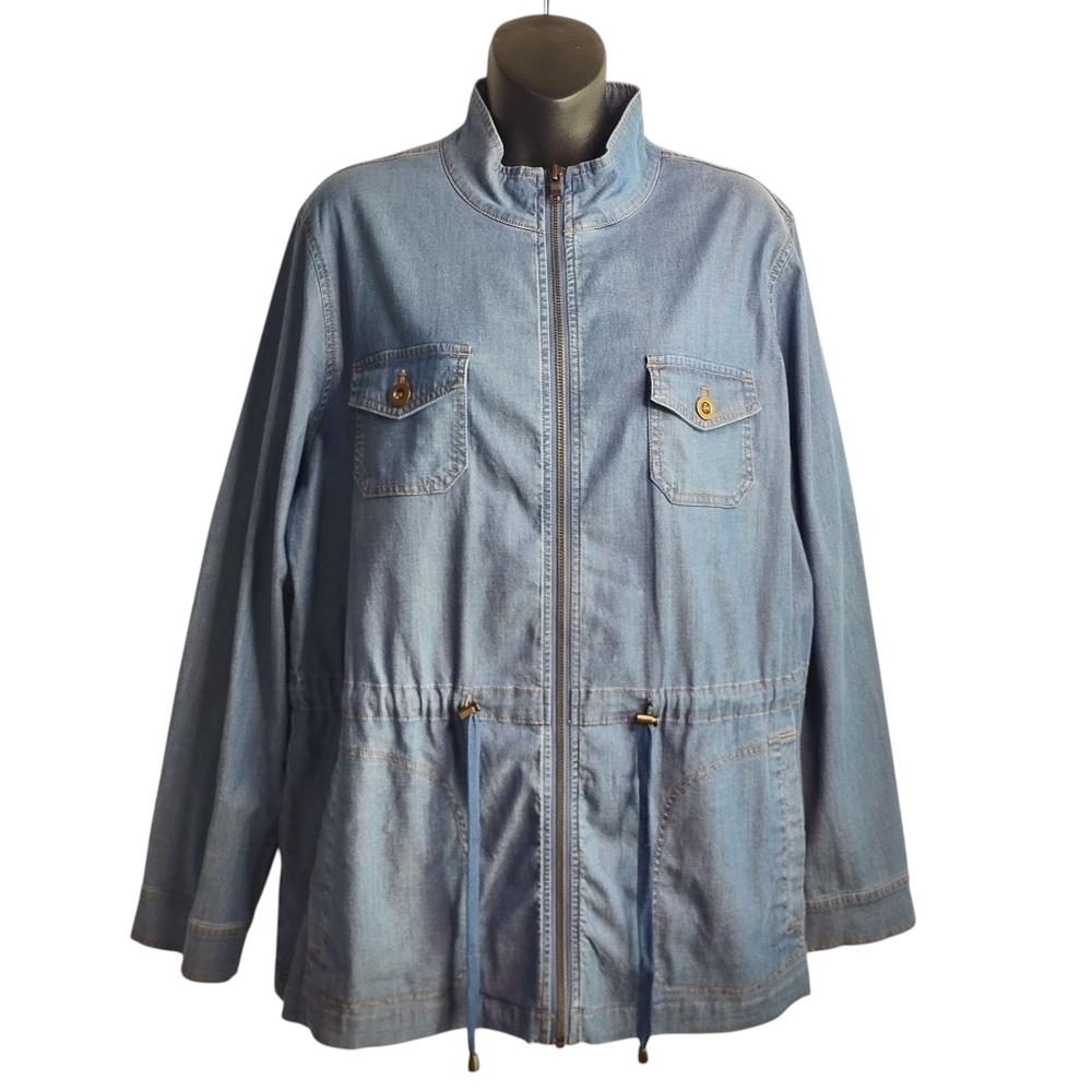 D & Co. Utility Jacket Roll Tab Sleeves Women’s Size M Blue Chambray Soft Denim